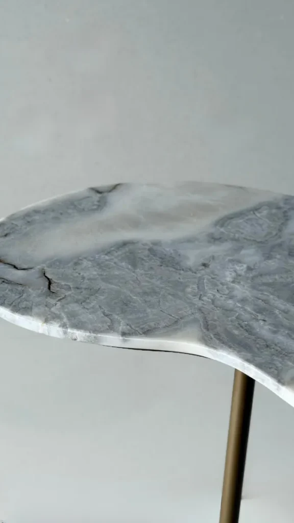 d nq np 2x 722948 mlb87779541104 072025 f mesa lateral tampo em marmore base dourado champagne 39x26