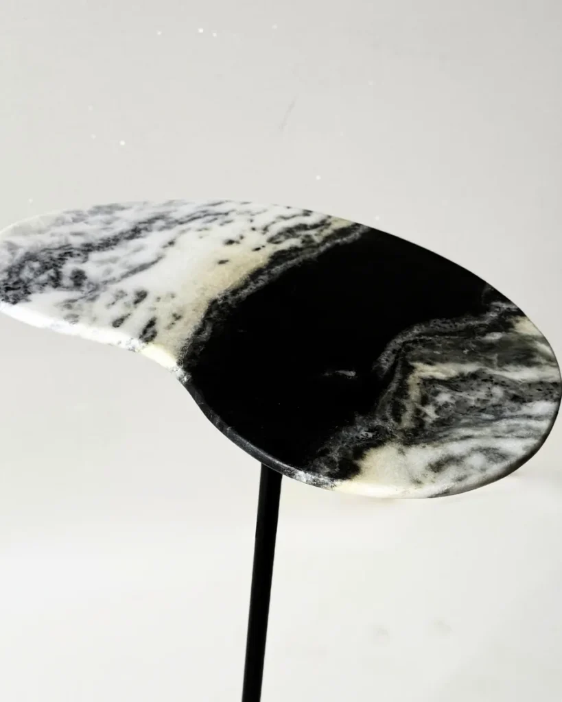 d nq np 2x 863393 mlb88114582813 072025 f mesa lateral tampo em marmore base preta 39x26