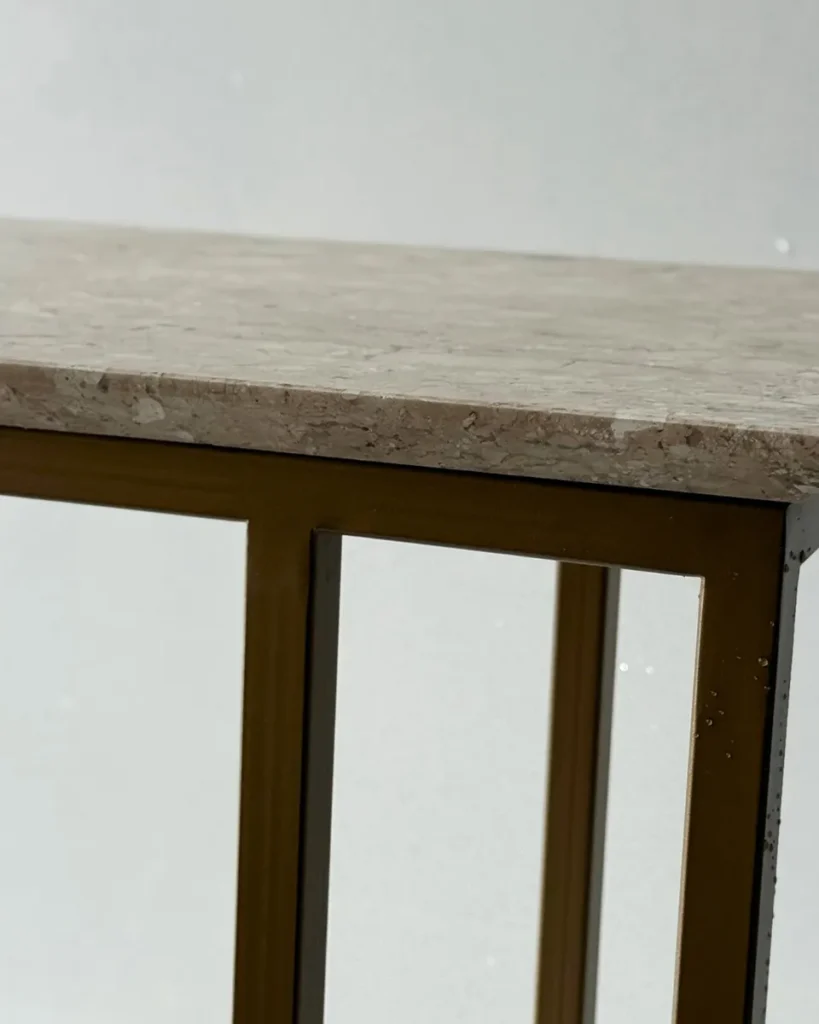 d nq np 2x 879154 mlb87642617494 072025 f mesa lateral tampo em marmore base dourado champagne 62x34