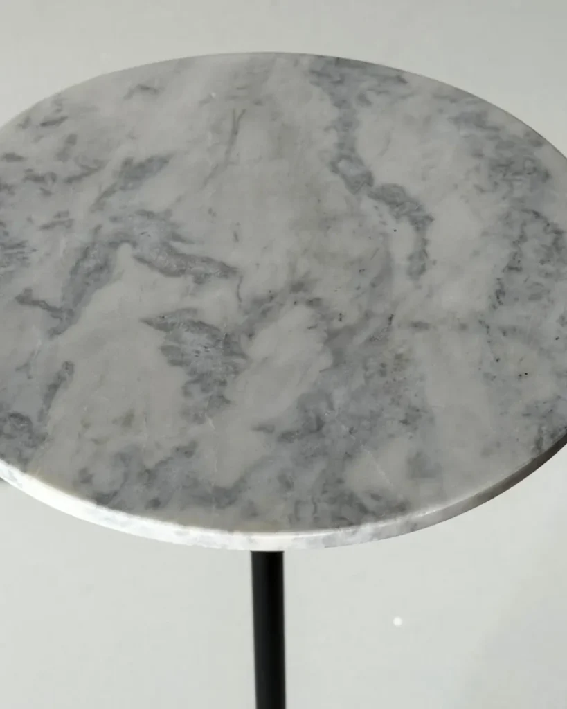 d nq np 2x 909366 mlb88113503443 072025 f mesa lateral tampo em marmore base preta 29x29