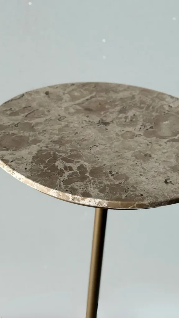 d nq np 2x 990758 mlb88112933665 072025 f mesa lateral tampo em marmore base dourado champagne 29x29