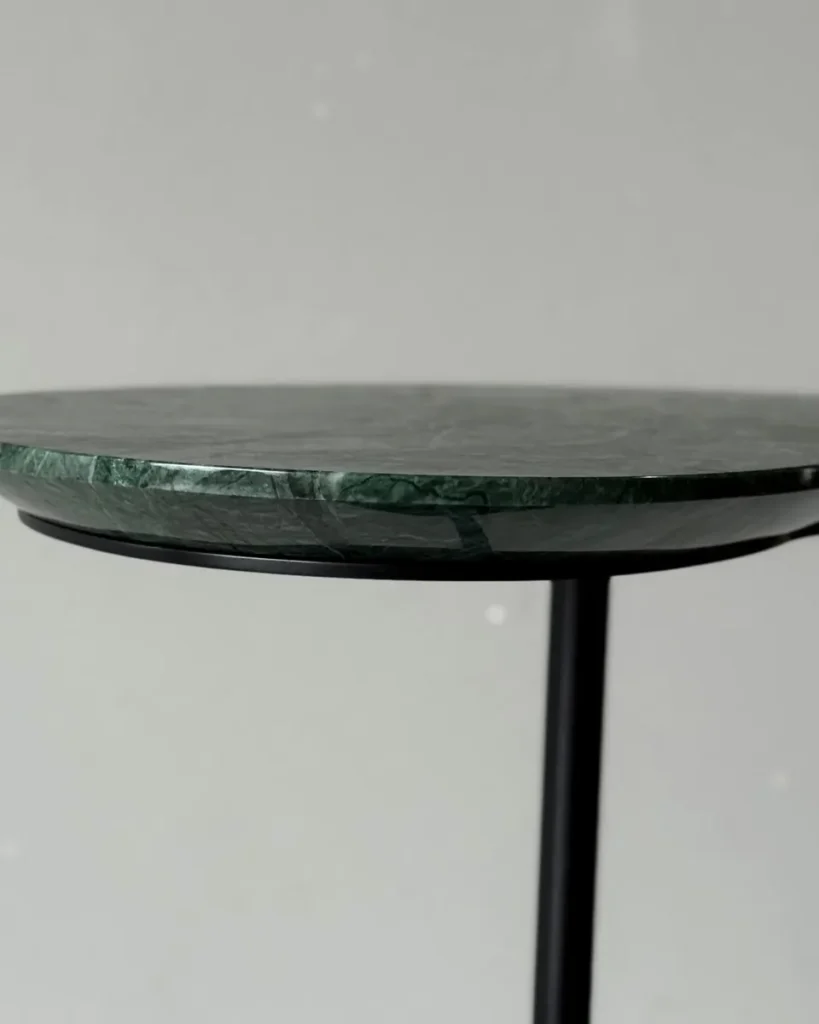 d nq np 2x 994844 mlb87779751470 072025 f mesa lateral tampo em marmore base preta 39x26